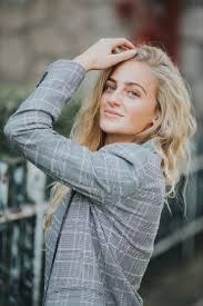 Chloe R.